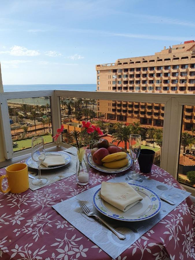 Apartamento El Puerto - En el mismo centro de Fuengirola, primera línea de playa Exterior foto