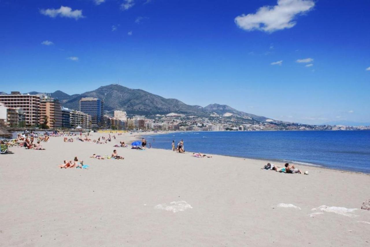 Apartamento El Puerto - En el mismo centro de Fuengirola, primera línea de playa Exterior foto
