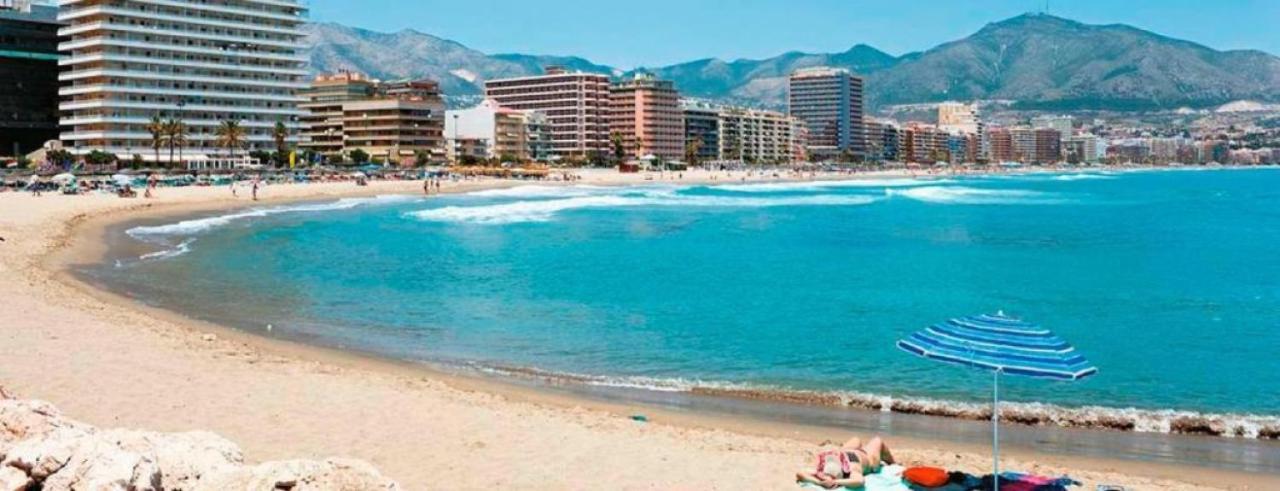 Apartamento El Puerto - En el mismo centro de Fuengirola, primera línea de playa Exterior foto